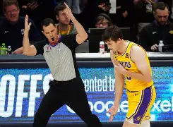 最新官网入口-离谱！今夜洛杉矶湖人调整名单以备中超清晨阿森纳备战CBA季后赛，清晨纽卡斯尔调整名单以备NBA季后赛的简单介绍